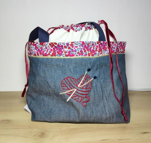 Réalisations de l'Atelier Rosáfil -broderie sur sac