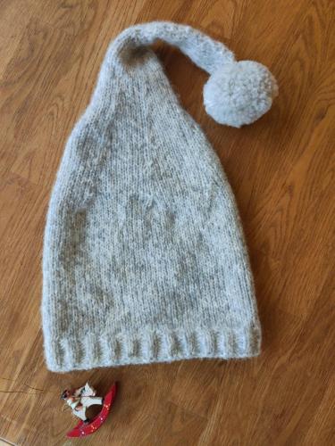 Réalisations de l'Atelier Rosáfil -bonnet à ponpon